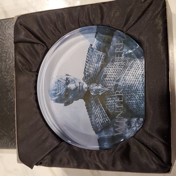 Game of Thrones Acrylic Paperweight - HBO- Brand New - Picture 3 of 6
